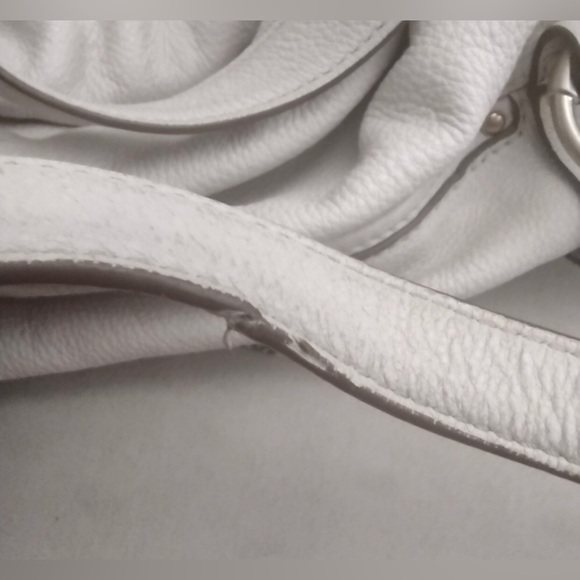 Michael Kors Leather Hobo Bag Cream w Goldtone Hardware Drawstring Snap Close L - Picture 7 of 8